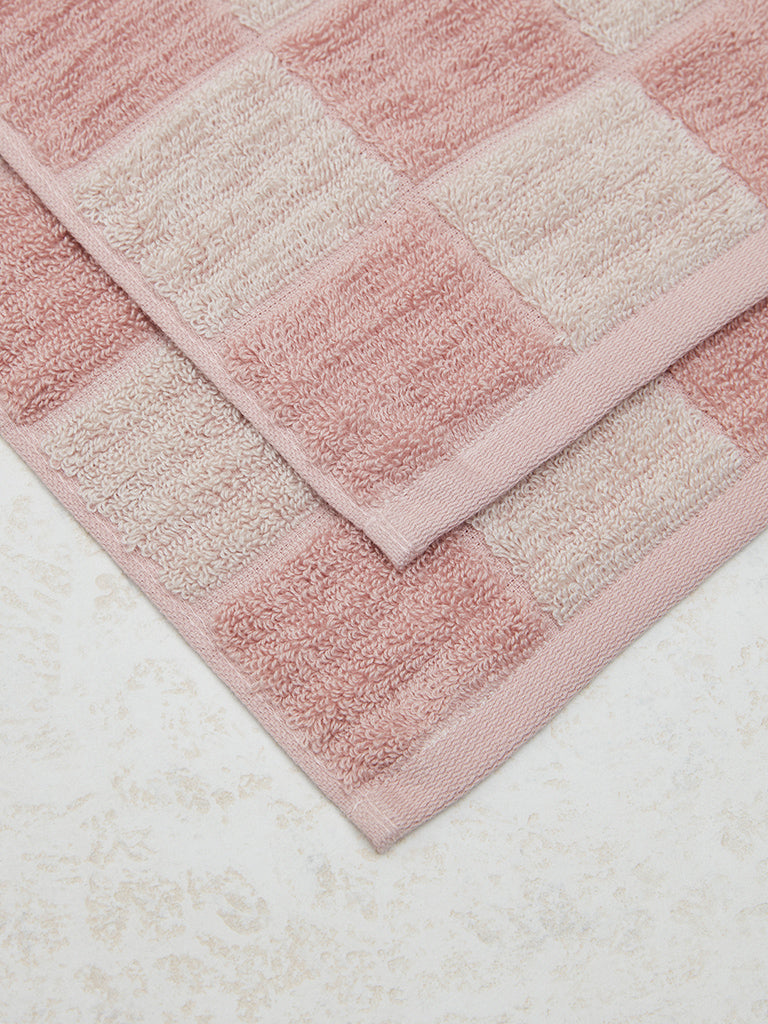 Westside Home Pink Checkered Design Face Towel (Set of 2)