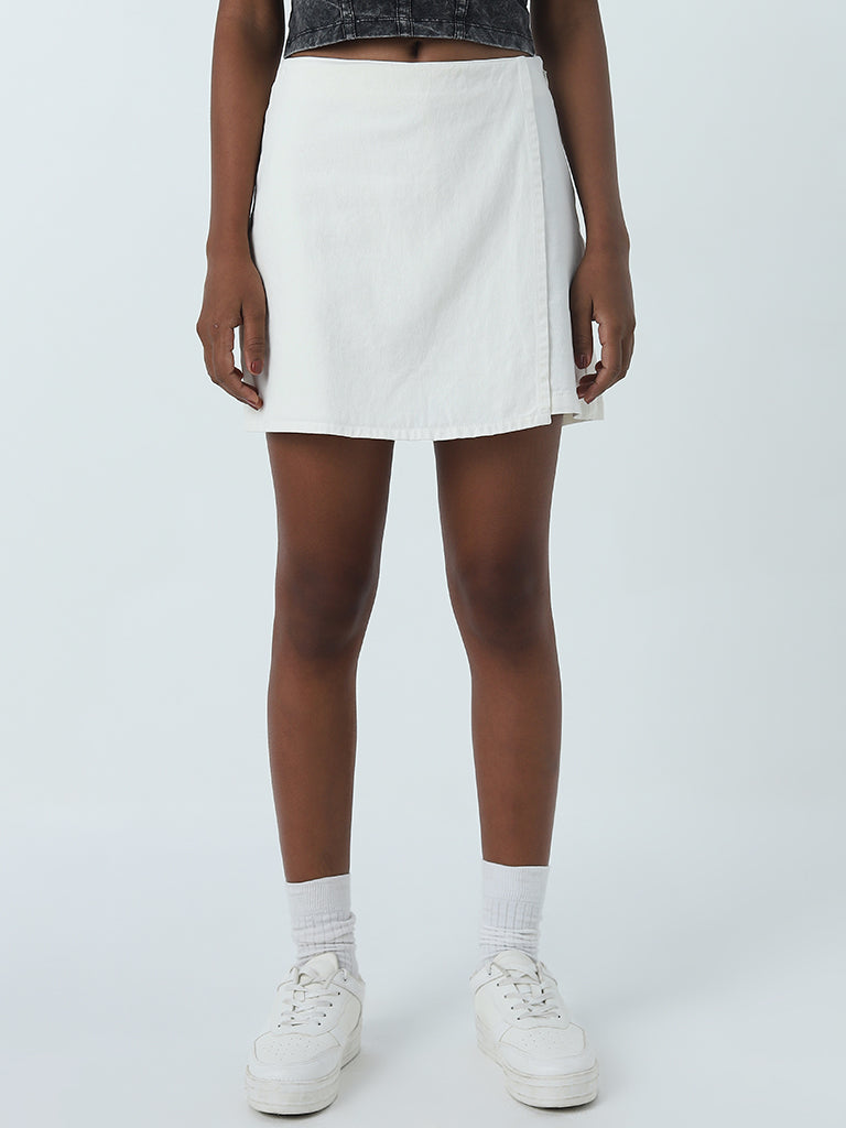 Nuon White High-Rise Denim Skort