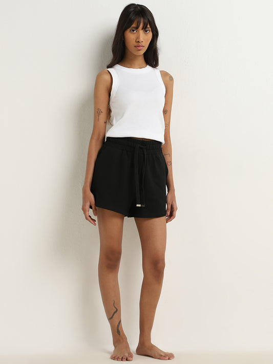 Superstar Black Solid High-Rise Cotton Shorts