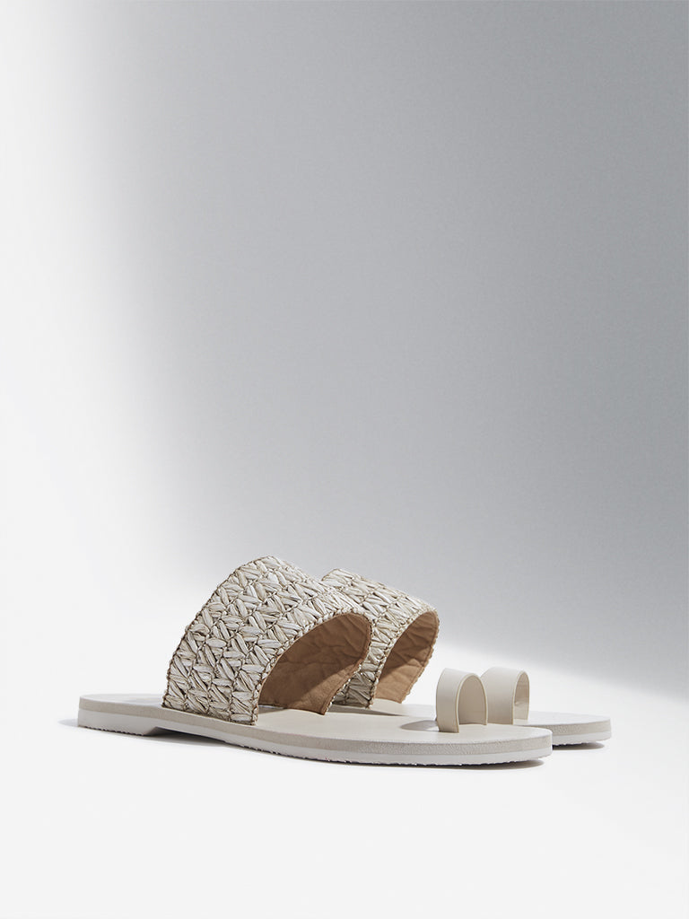 LUNA BLU Ivory Jute Strap Toe-Ring Sandals