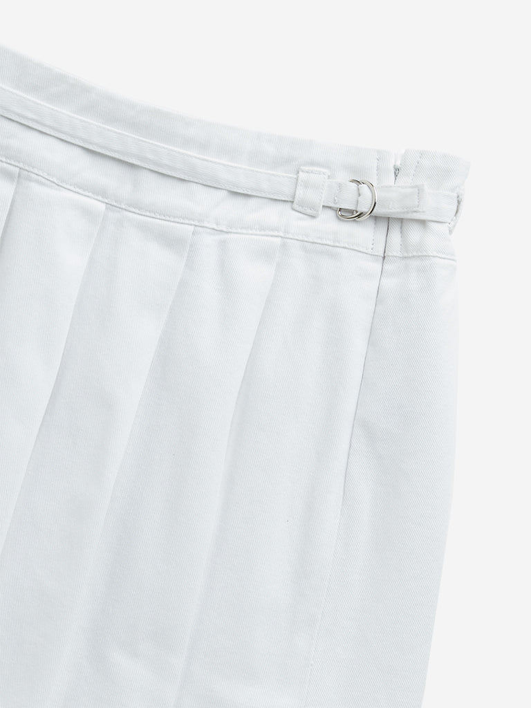 Y&F Kids White Box Pleated Mid-Rise Denim Skirt