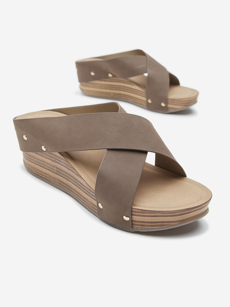 LUNA BLU Brown Criss-Cross Strap Wedge Heel Sandals