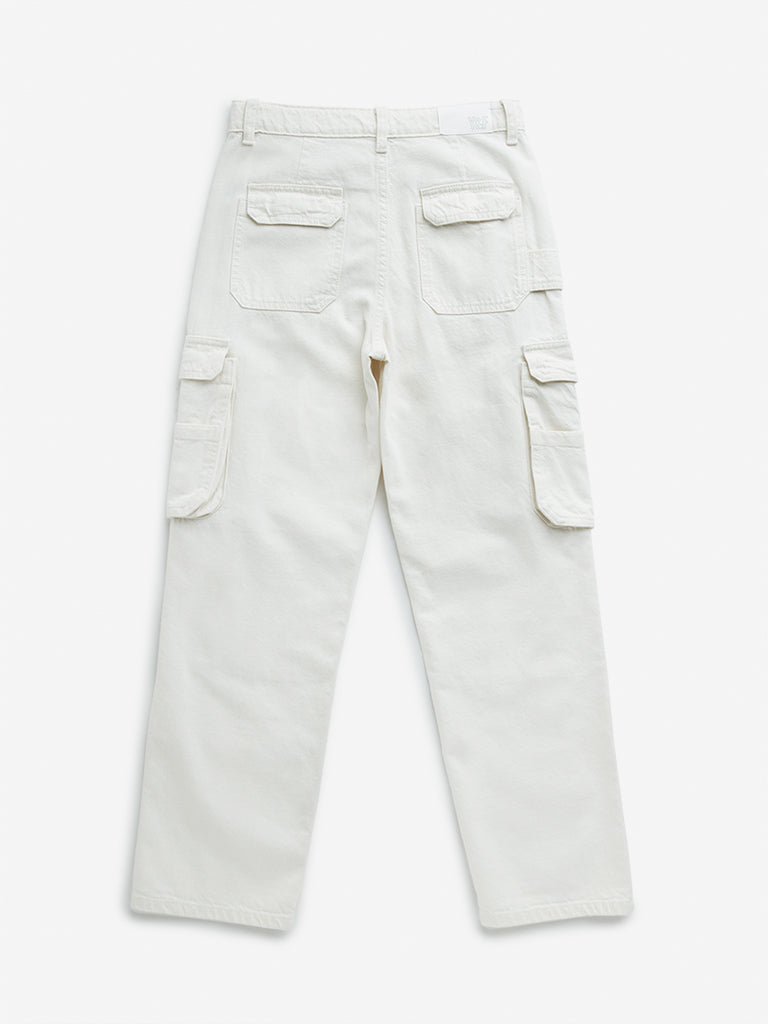 Y&F Kids Off-White Cargo-Style Relaxed - Fit Mid - Rise Jeans