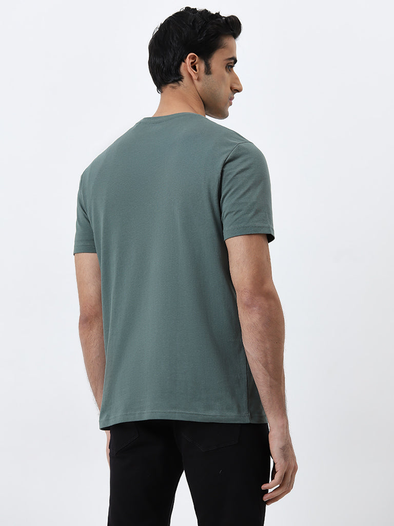 WES Casuals Green Solid Slim-Fit Cotton T-Shirt