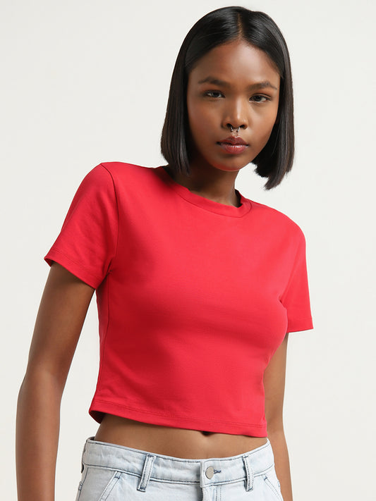 Nuon Red Solid Cropped Cotton Blend T-Shirt
