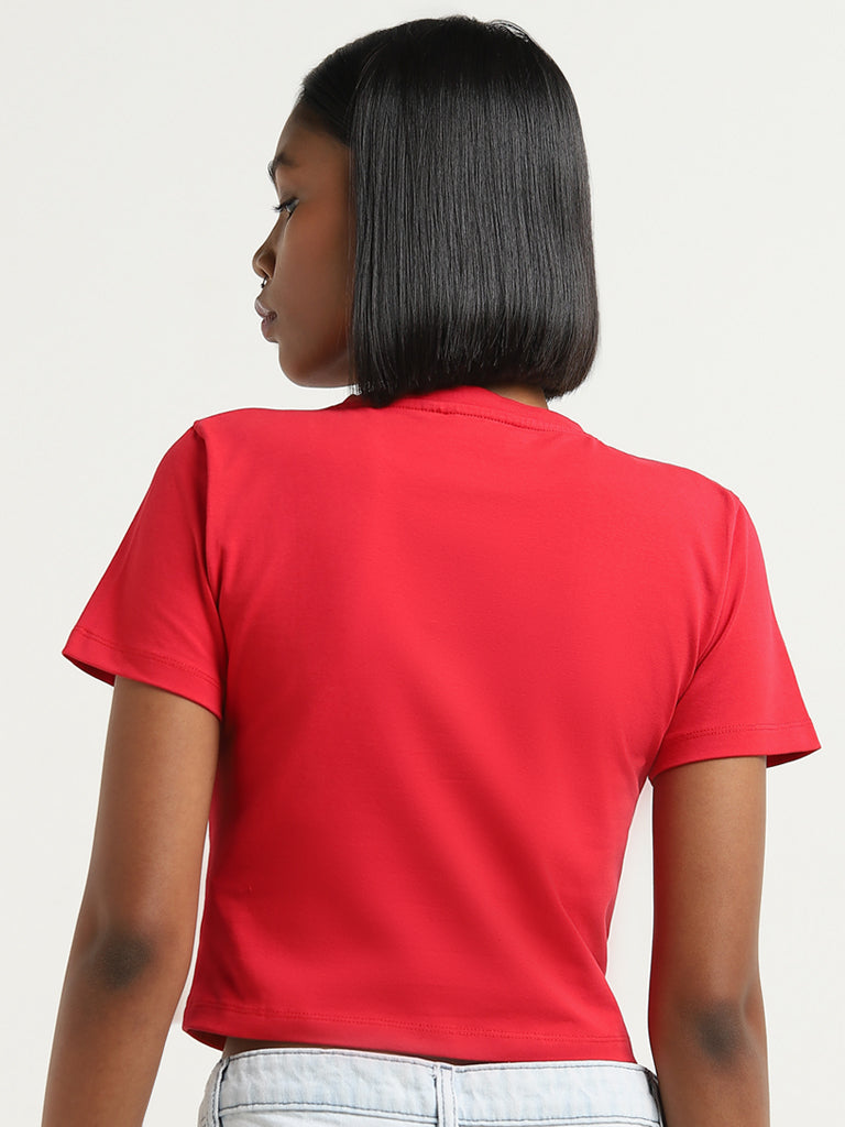 Nuon Red Solid Cropped Cotton Blend T-Shirt