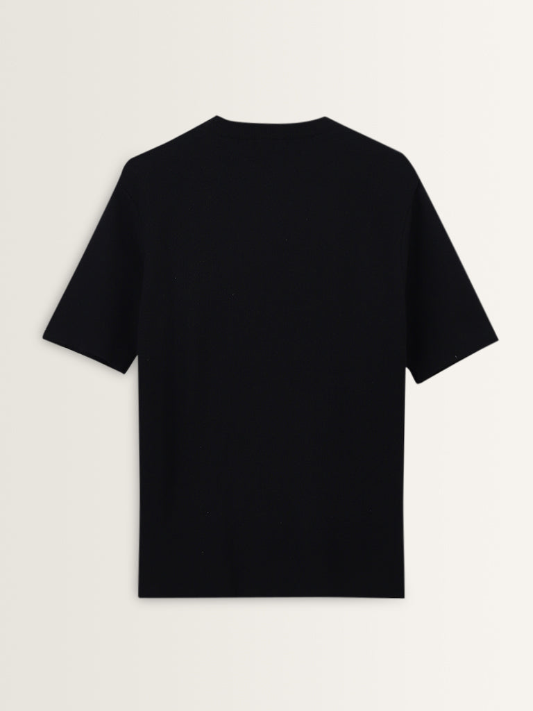 WES Formals Black Solid Slim-Fit T-Shirt