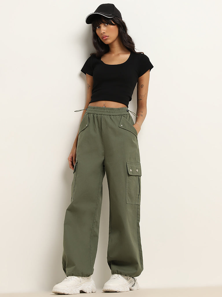 Nuon Olive Relaxed - Fit High - Rise Jeans