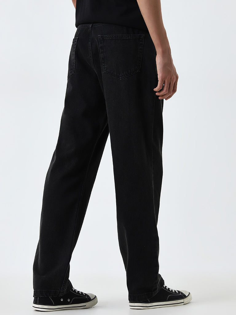 Nuon Black Relaxed - Fit Mid - Rise Jeans