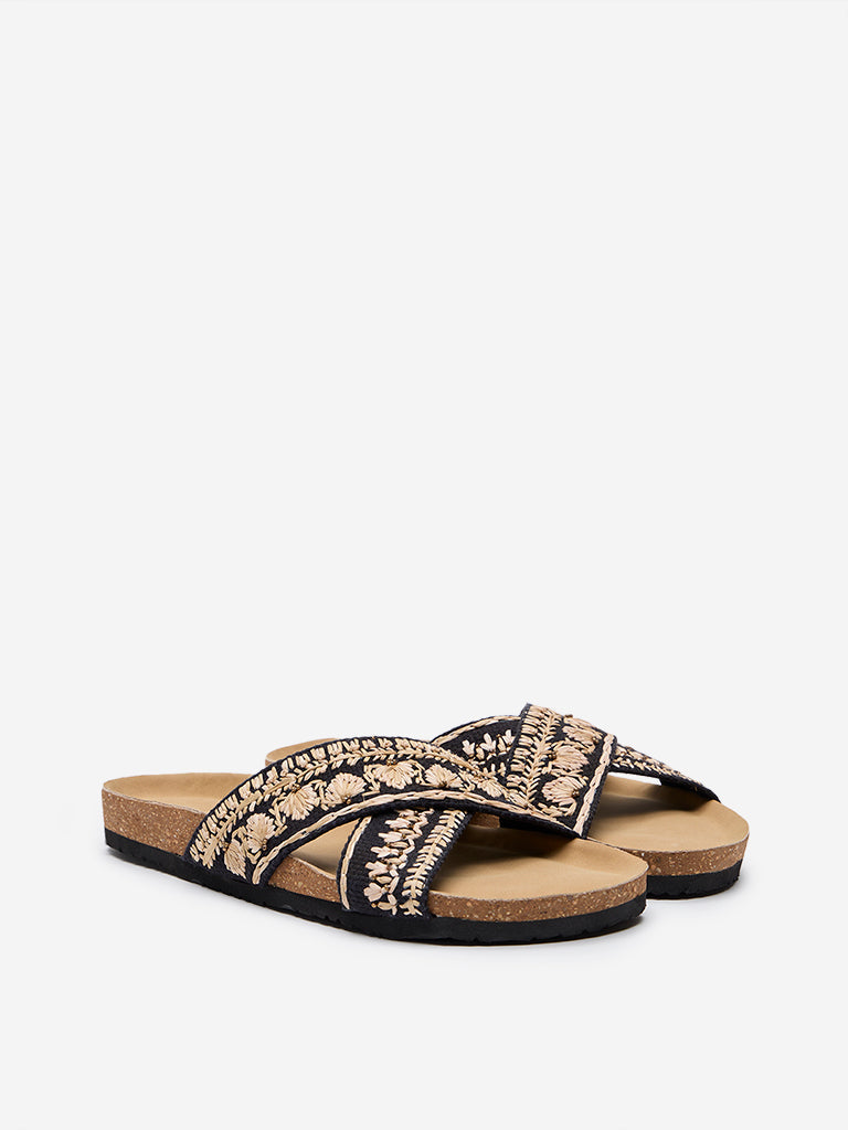 LUNA BLU Black Criss-Cross Strap Slides