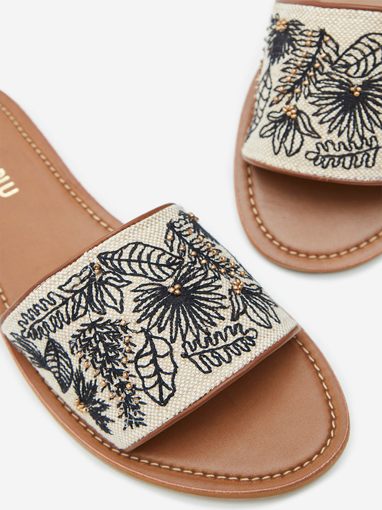 LUNA BLU Black & Ivory Embroidered Slides