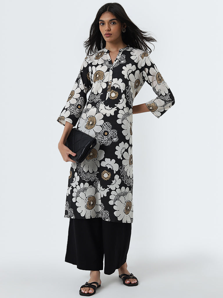 Utsa Black Floral Printed Straight Cotton Kurta