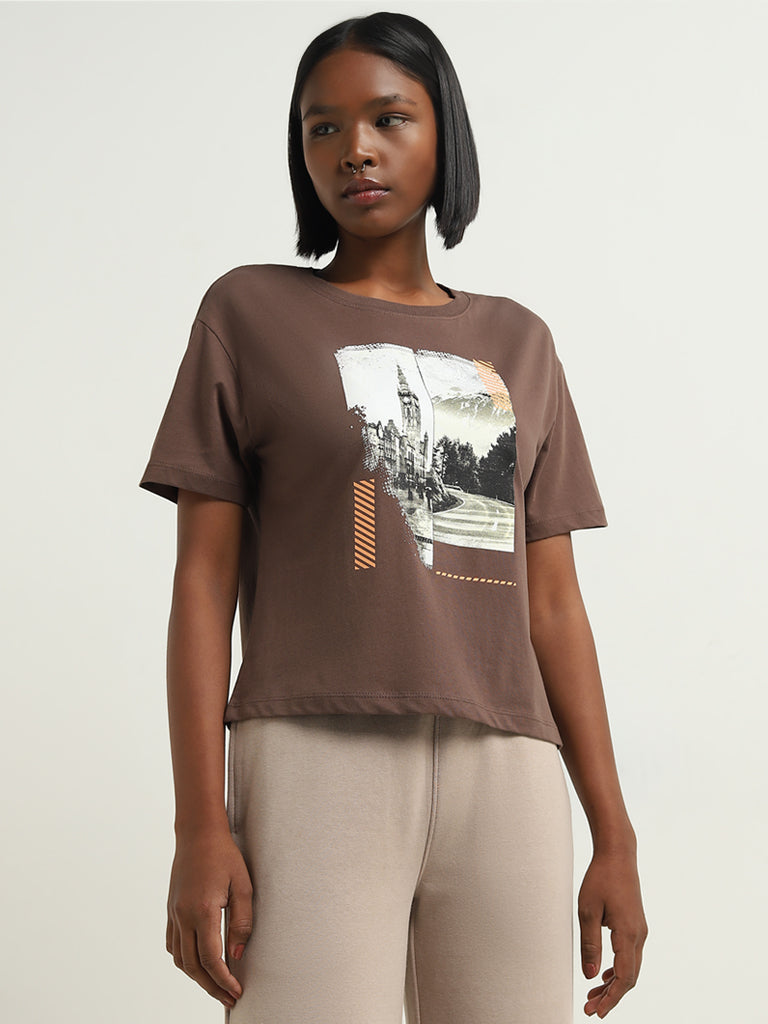 Studiofit Dark Brown Cityscape Design Cotton Blend T-Shirt