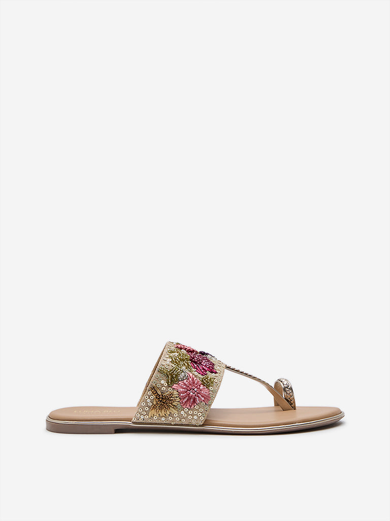 LUNA BLU Multicolour Embellished Kolhapuri Sandals