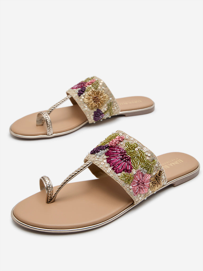 LUNA BLU Multicolour Embellished Kolhapuri Sandals