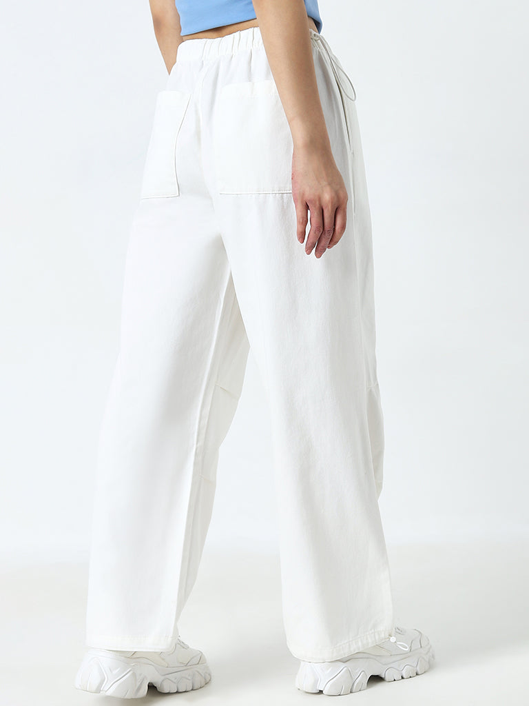 Nuon Off-White Relaxed - Fit Mid - Rise Jeans