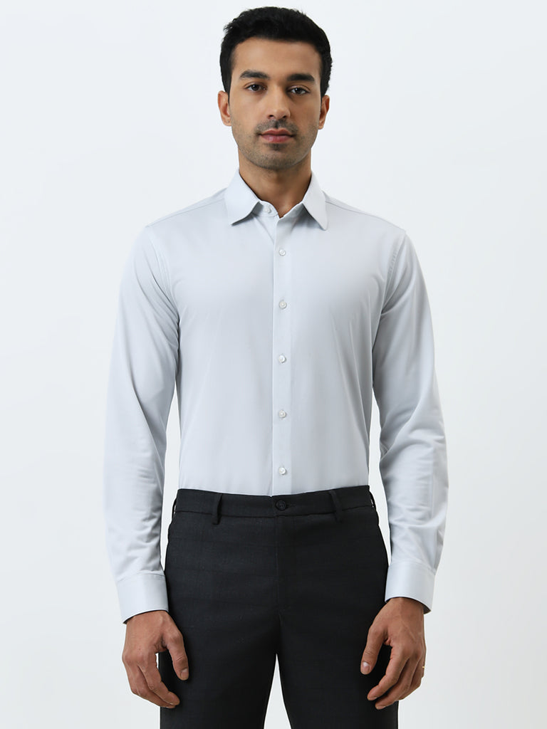 WES Formals Light Grey Solid Slim-Fit Shirt