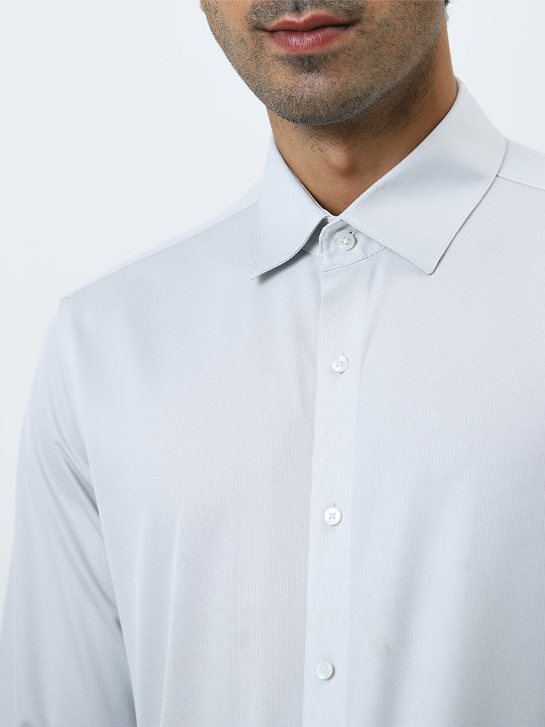 WES Formals Light Grey Solid Slim-Fit Shirt