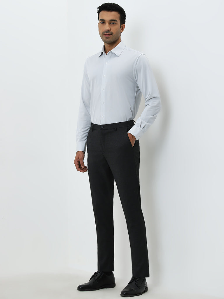 WES Formals Light Grey Solid Slim-Fit Shirt