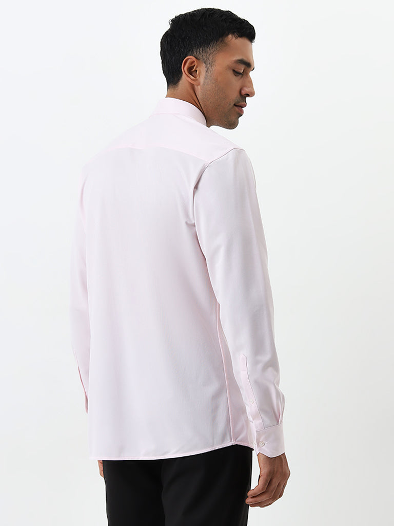 WES Formals Light Pink Solid Slim-Fit Shirt