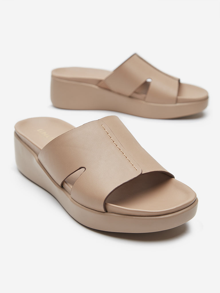 LUNA BLU Beige Comfort Sandals