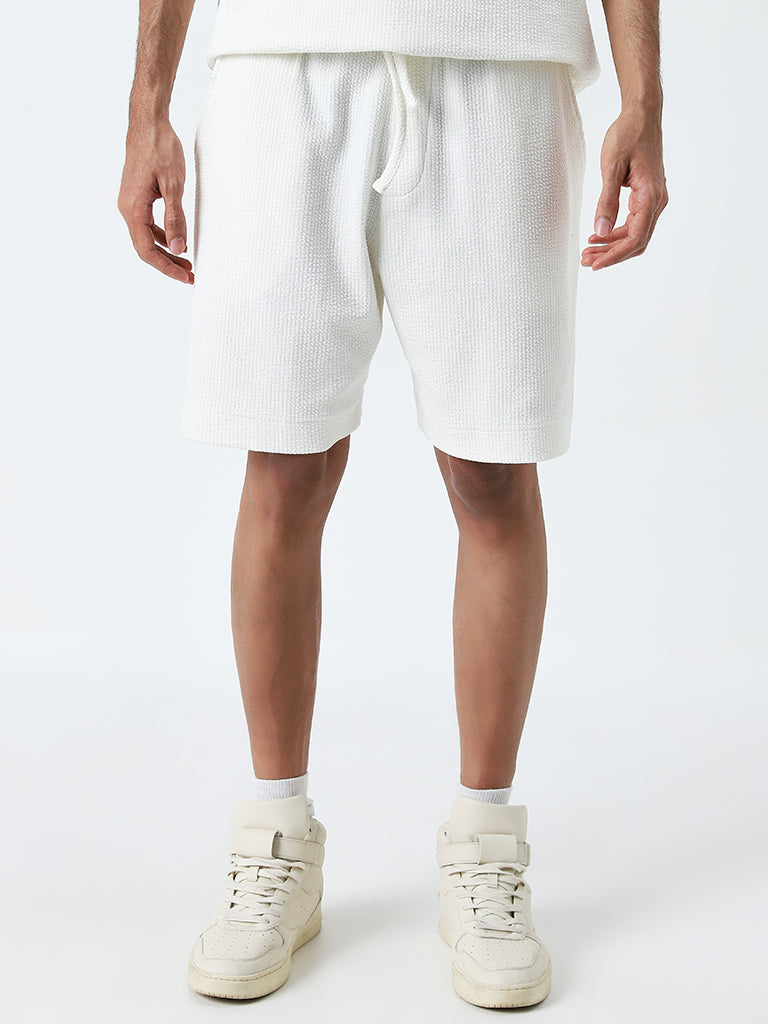 Studiofit Off-White Textured Mid-Rise Relaxed-Fit Shorts