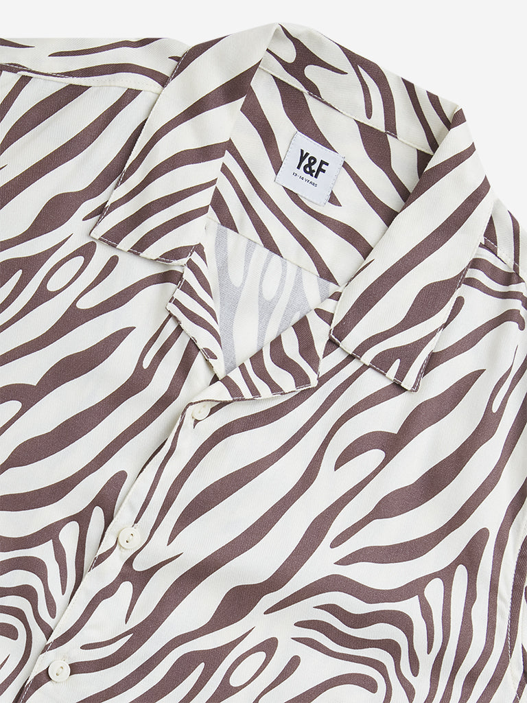 Y&F Kids Brown Abstract Design Resort-Fit Shirt