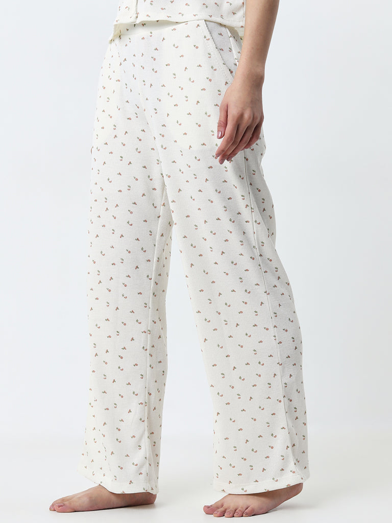 Superstar Ivory Floral Printed High-Rise Pyjamas