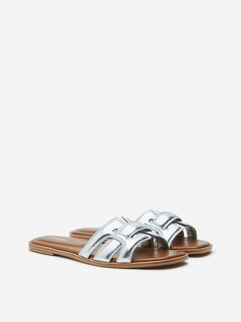 LUNA BLU Silver Checkered Design Slides