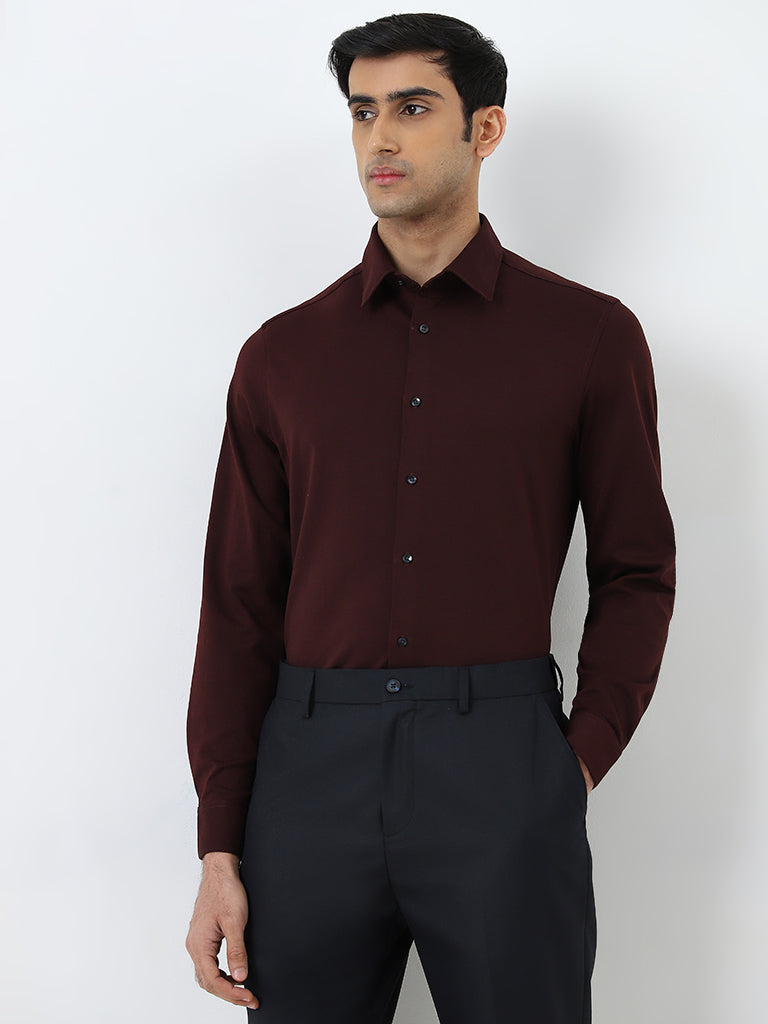 WES Formals Burgundy Solid Slim-Fit Shirt