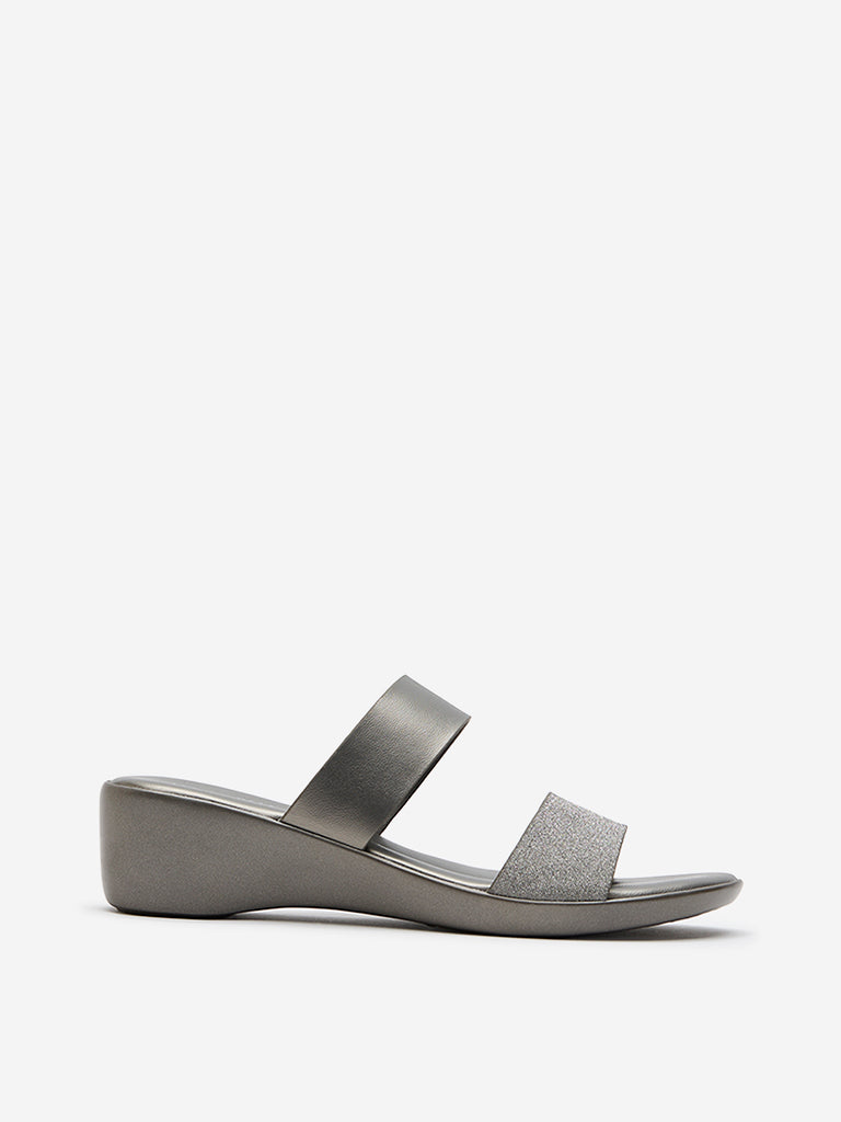 LUNA BLU Grey Dual-Strap Sandals