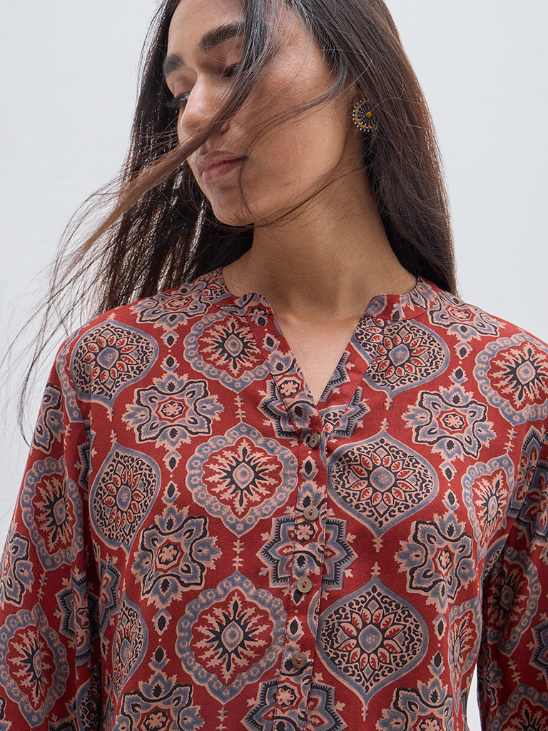 Utsa Maroon Printed Straight Kurti