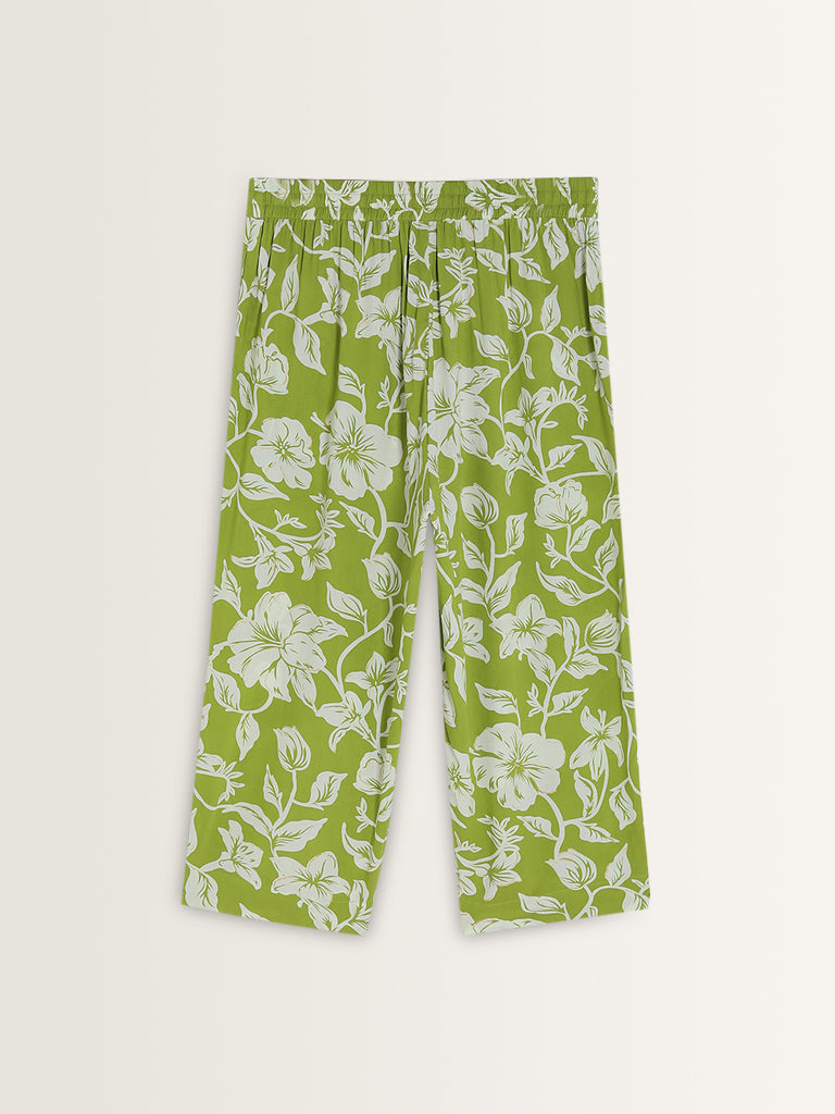 Diza Green Floral Printed Mid-Rise Cotton Ethnic Pants