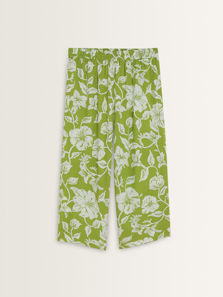 Diza Green Floral Printed Mid-Rise Cotton Ethnic Pants