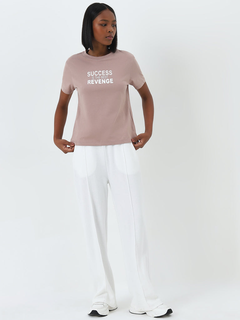 Studiofit Light Mauve Text Printed Cotton T-Shirt