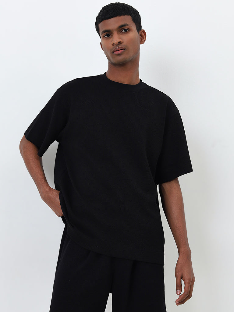 Studiofit Black Textured Relaxed-Fit T-Shirt