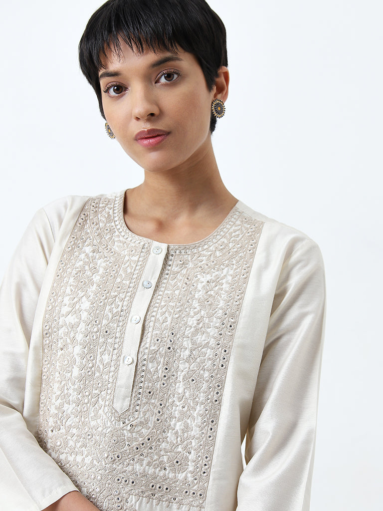 Utsa Ivory Embroidered Straight Kurta