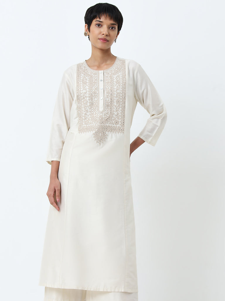 Utsa Ivory Embroidered Straight Kurta