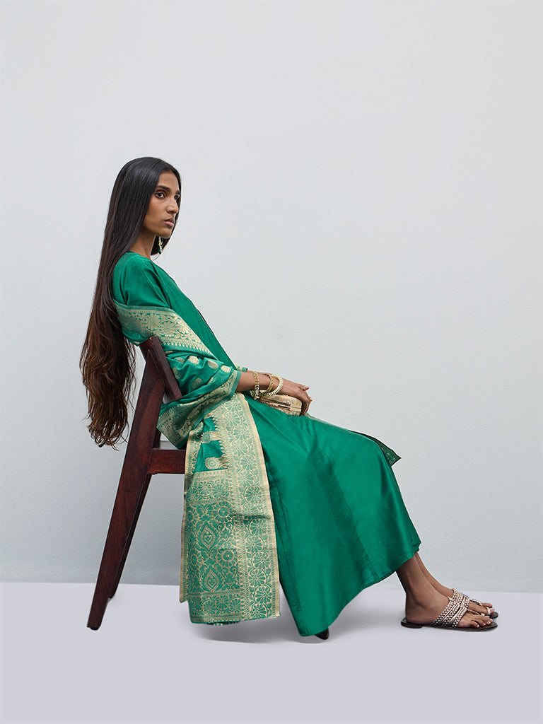 Vark Green Fit-and-Flare Kurta, Pants and Dupatta Set