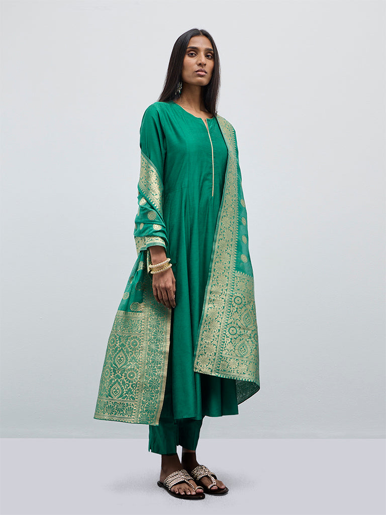 Vark Green Fit-and-Flare Kurta, Pants and Dupatta Set