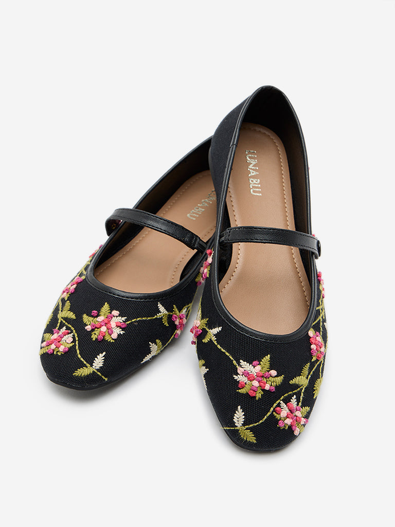 LUNA BLU Black Floral Embroidered Mary Jane Shoes