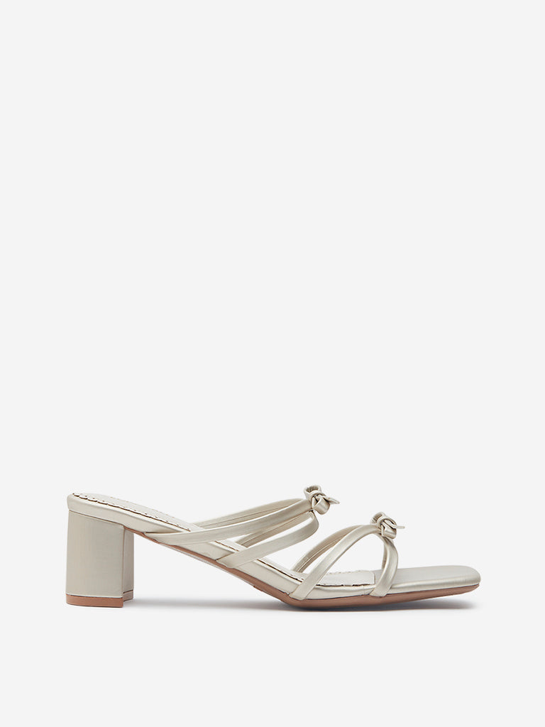 LUNA BLU Ivory Bow Pattern Block Heel Sandals