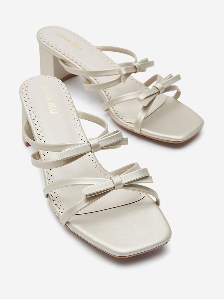 LUNA BLU Ivory Bow Pattern Block Heel Sandals