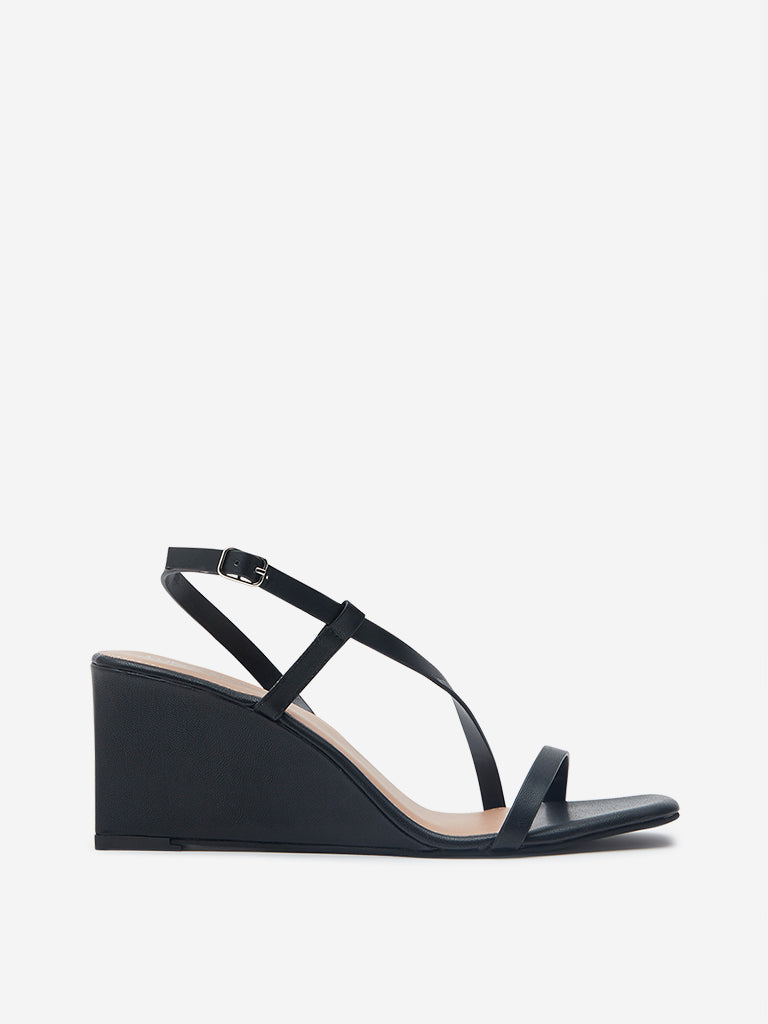 LUNA BLU Black Wedge Heels Sandals