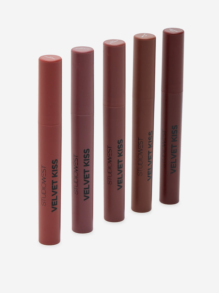 Studiowest Velvet Kiss Slim Stick Sweet Plum MV-01 Lipstick - 2 gm