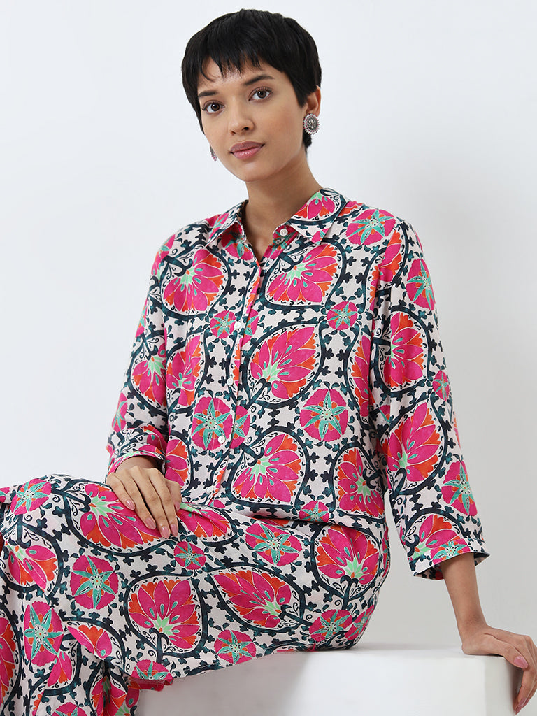 Utsa Pink Leaf Patterned Straight Kurta