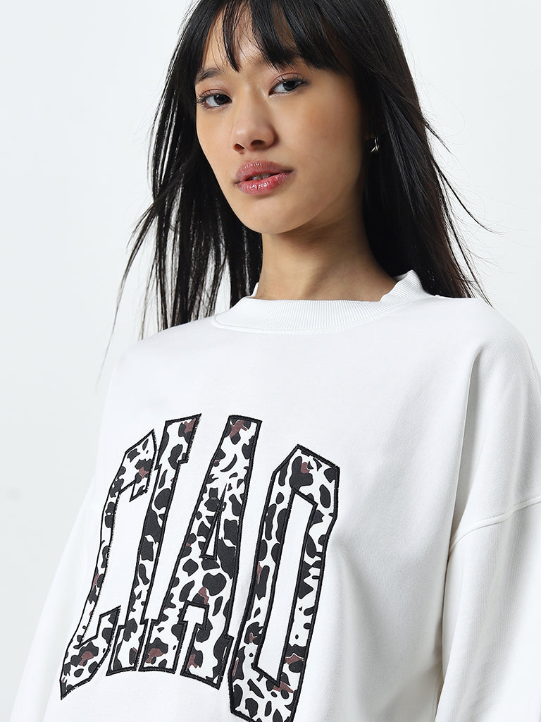 Nuon White Text Embroidered Cotton Sweatshirt