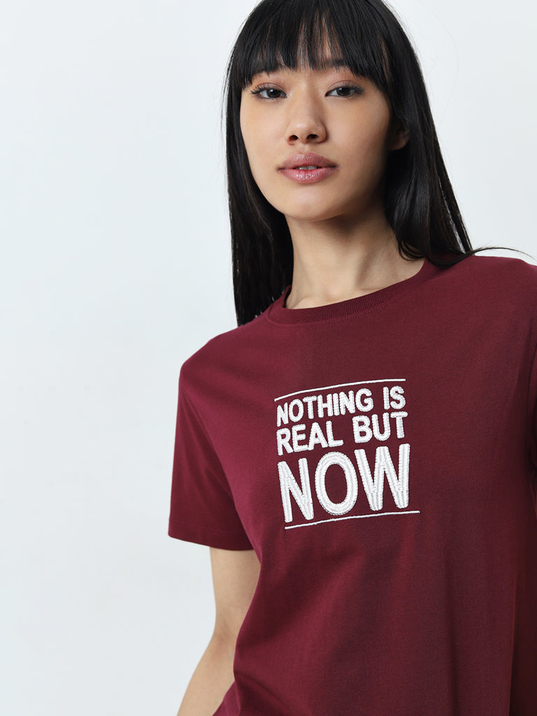 Studiofit Maroon Text Embroidered Cotton T-Shirt