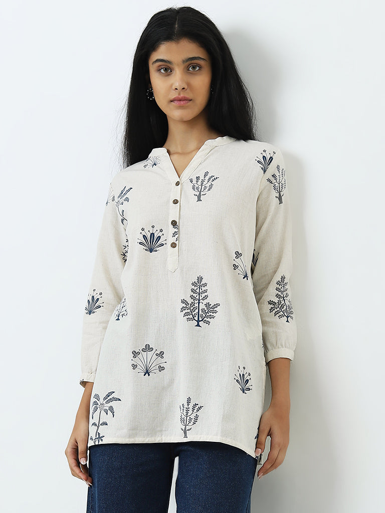 Utsa Off-White Foliage Printed Straight Cotton Blend Kurti