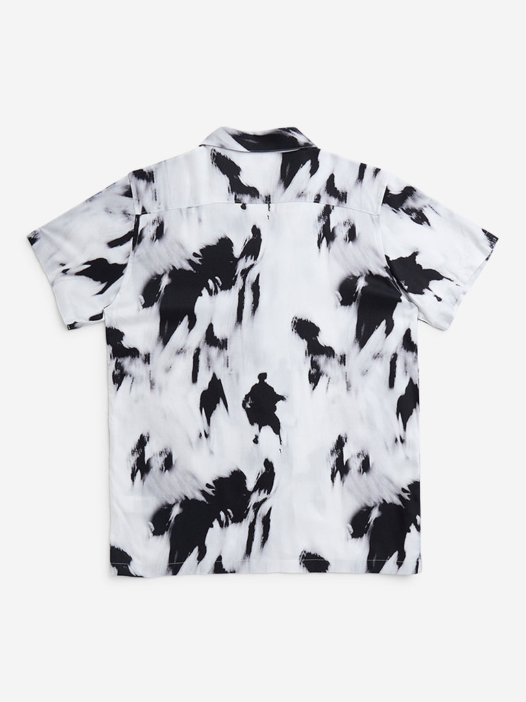 Y&F Kids Black Abstract Design Resort-Fit Shirt